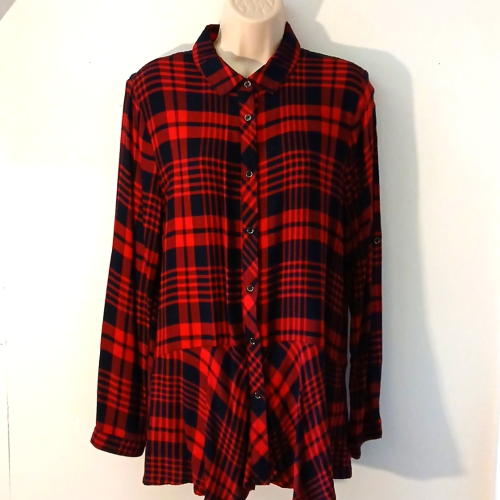 KORI dressy plaid shirt size small